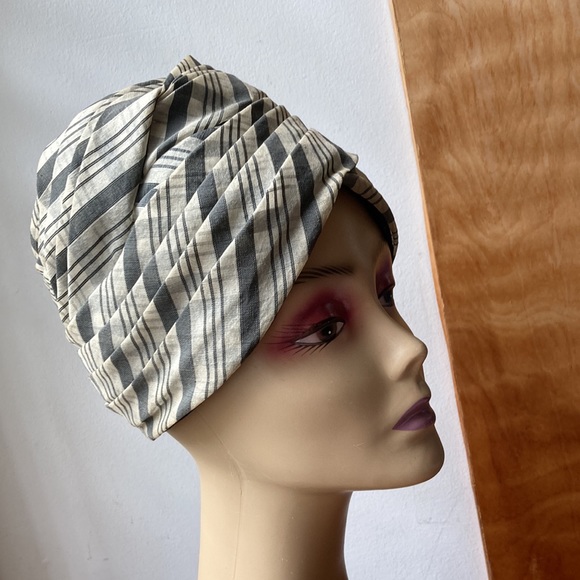 Vintage Evelyn Varon turban style striped plaid hat - Picture 15 of 16